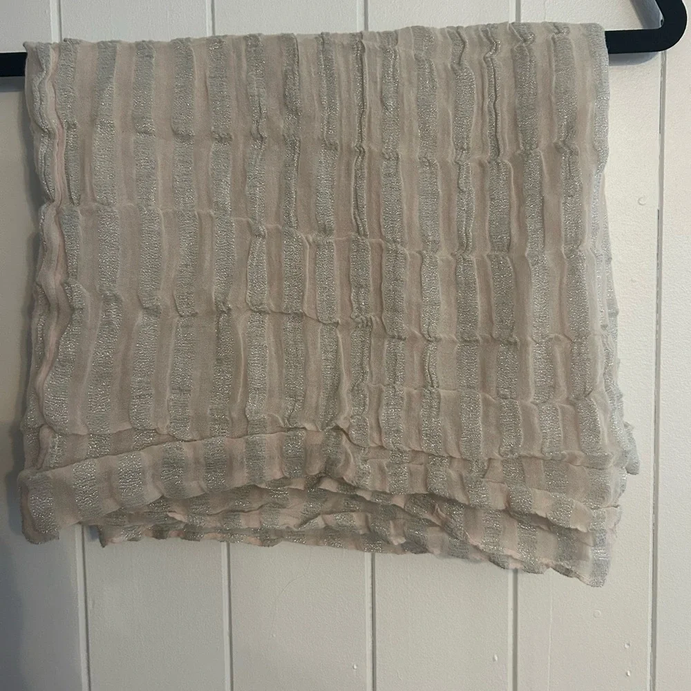 ✨ Infinity Scarf ✨ - Picture 3 of 3